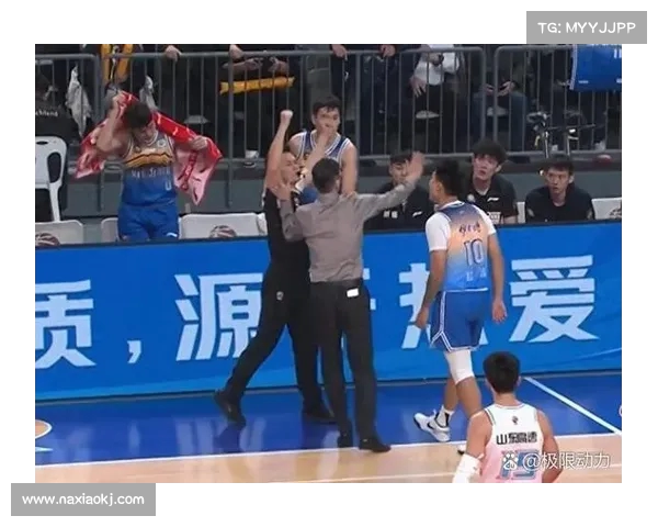 篮球赛场的快速攻防:赛事中速度的较量 篮球赛场的快速攻防:赛事中速度的较量